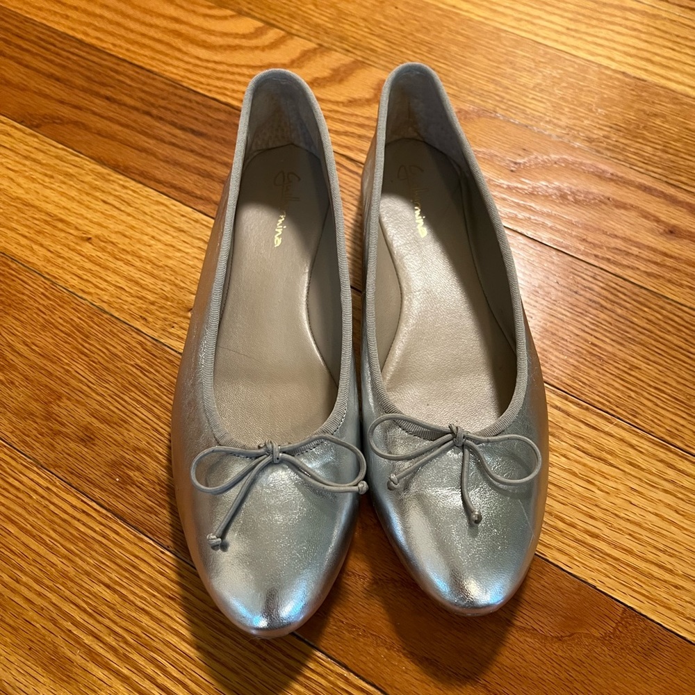 Anthropologie Guilhermina silver ballet flats